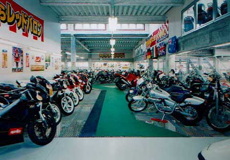 レッドバロン尼崎 大阪 東京の土地活用 マンション経営なら信和建設